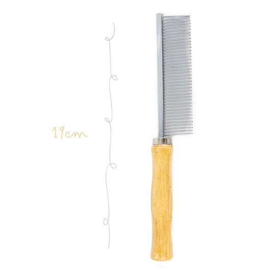Peine de metal mango madera